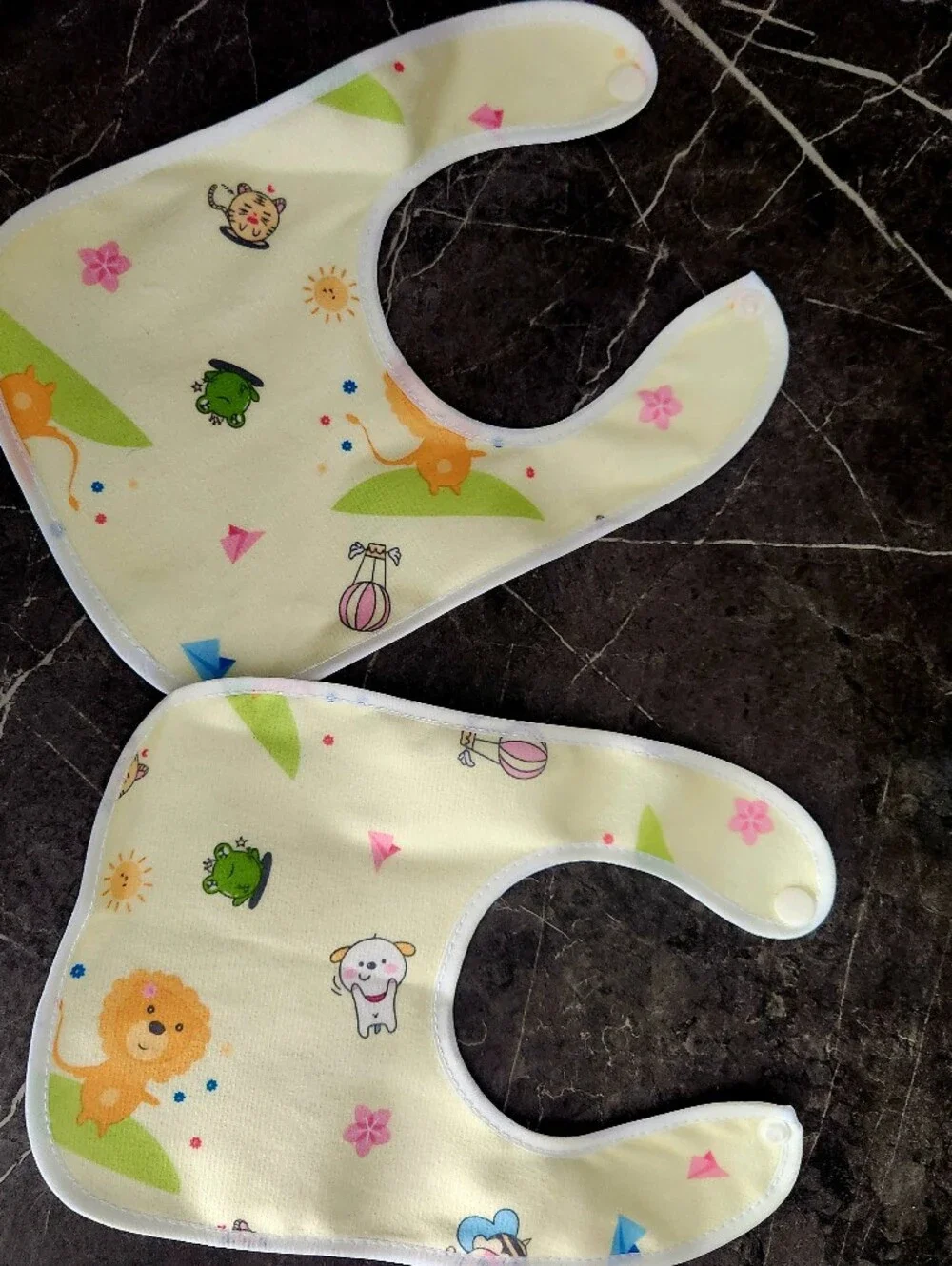 Set Of 4 Bib Set